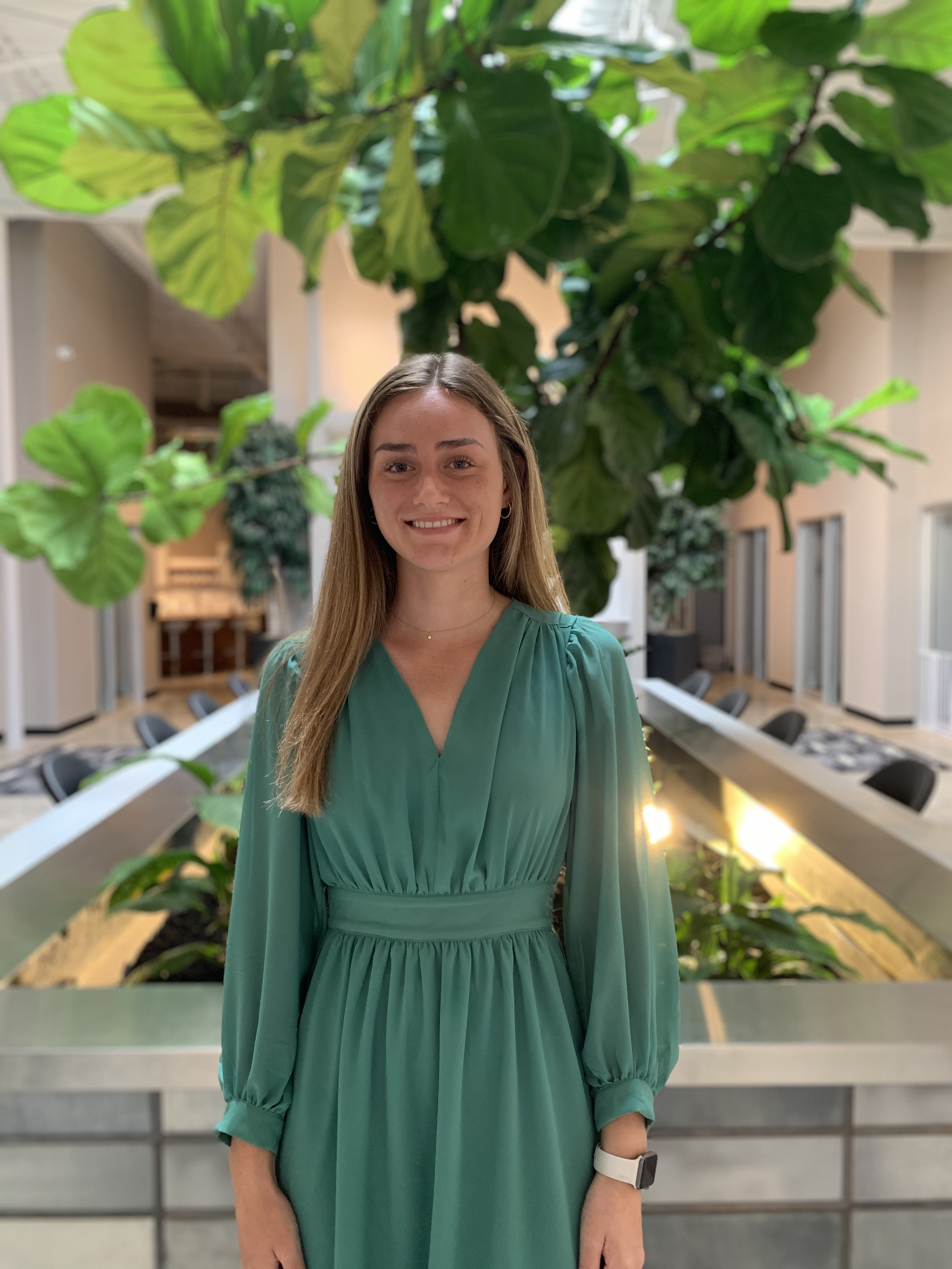 Jenna Dean - Class of 2023 - Riverbend CEO